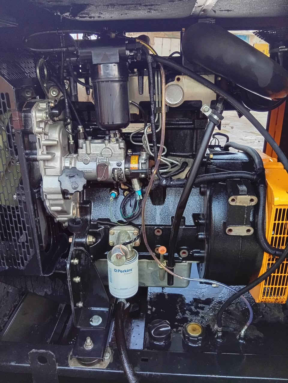 بيركنز انكليزي كاتم غدار 33 كيفي  فول اوتو برودكشن إطفاء وتشغيل وحماية مكفول من الفتح والتصليح ساعات العمل قليله جاهز بسعر 48, ورقة المكان واسط صويره معمل سيف البيضاني للمولدات الحى الصناعي شارع المطحنه ***********
