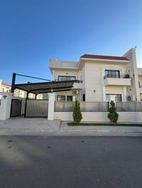 اشتي فيلج • ٢٨٠م • مؤثث كامل