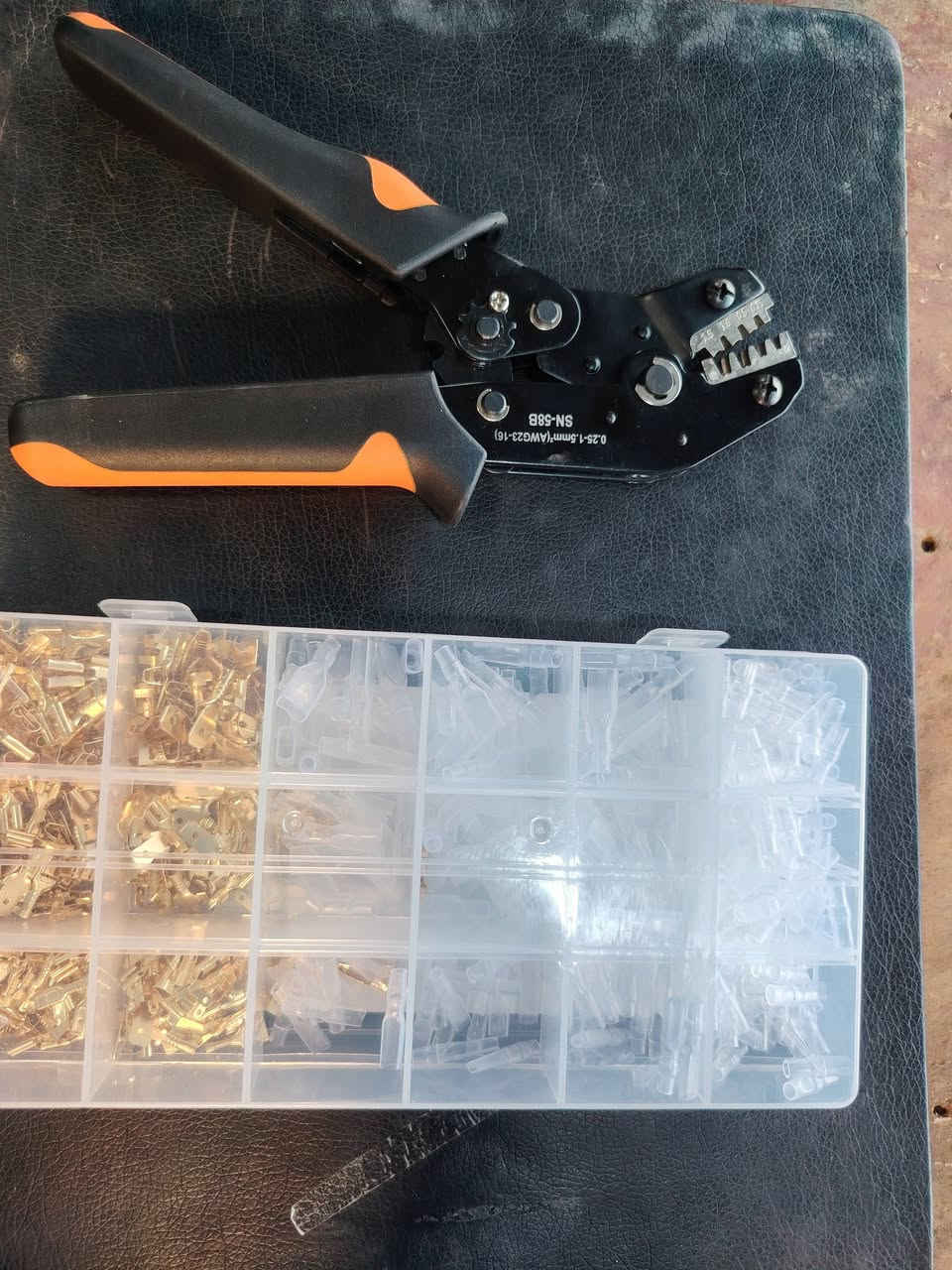 السلام عليكم
كل ما هو جديد ورخيص
موجود في محلات حجي بشير العيسى للكهربائيات والمواد الاحتياطه
تقاطع الخضرانيه


**إذا كنت صاحب هذا الإعلان وتريد حذفه لأي سبب، رجاءا أرسل رسالة إلى الدعم الفني**