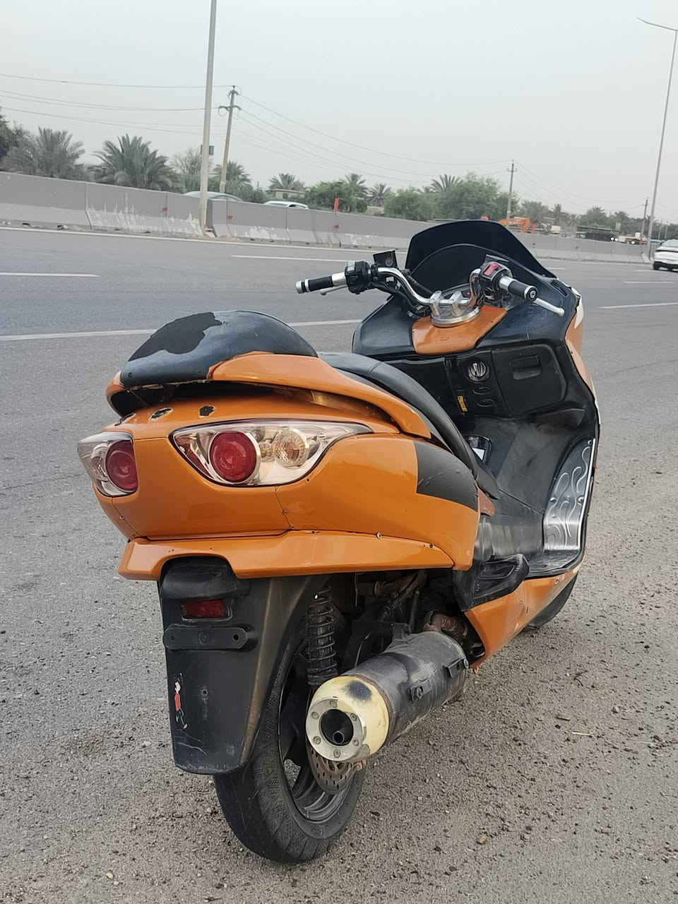 السلام عليكم فورزه ٠٨ للبيع الدراجه مكفوله محرك بلادي لا تنقيص ولا نضوح ولا تبخير بس كفراته يرادلهن تكعيد عدل كعربائيات كلها شغاله نكره سلف بكل وقت الحماوه نص طبيعيه  السعر ٧٥٠ او بيها مجال عنوان تاجي //***********

