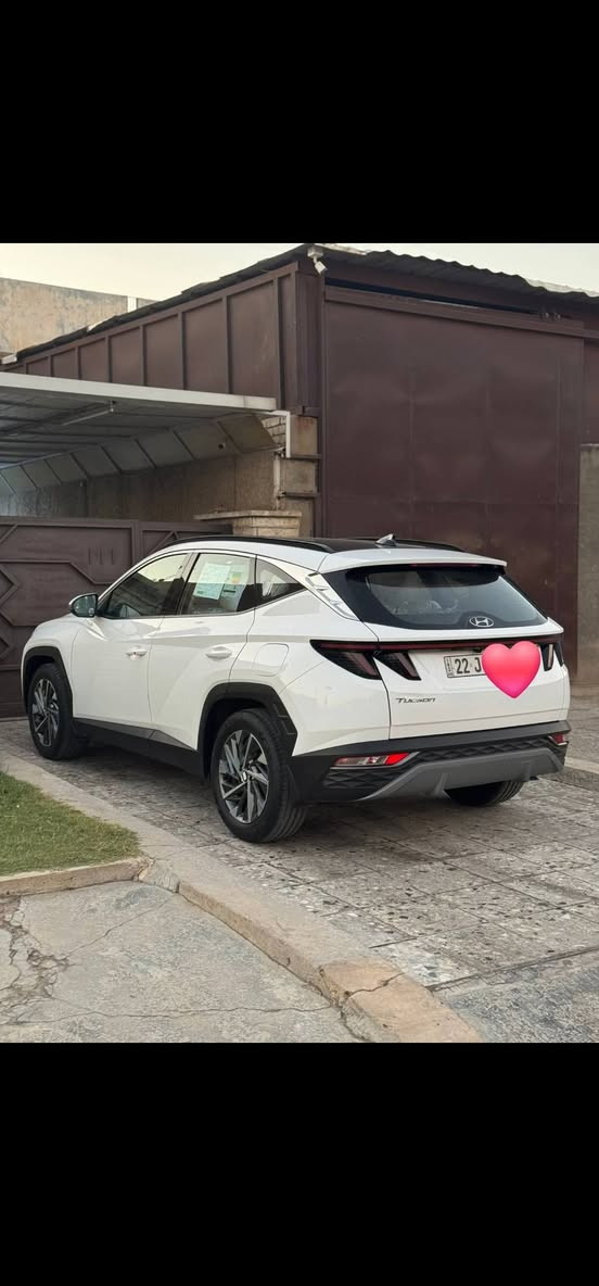 توسان ٢٠٢٤  خليجي 

فـول  سقف بانوراما

رقم باربيل تحويل مباشر  باسمي

محرك 2000 دوش

تشغيل بصمة   

تشغيل عن بعد

‏AIRBAG عدد 2

سايد بريك كهرباء  

كراسي كهرباء

اوتو هولد

كاميرا خلفية 

لايتات دواره ويا الستيرن

بك لايت LED

كروس سرعه

مري شفط 

بردات ابواب خلفية 

حساسات امامية + خلفية 

تحكم مقود كامل

بصمات عدد 2 

انارة ترحيب باليدات مال باب داخلي وخارخي

نقطة نزول منحدرات. 

نظام مانع تزحلق 

‏ABS

شاحن موبايل واير ليس  

اشاير بالمري والمري شفط

مخرج AUX + USB

‏BIuetooth

مخرج منفذ الطاقة عدد 2    

درايف مود  

السياره بيها  اقل شبر بارد بصندوك كلش ممبين  مشتغلها 
  للتواصل *********** 
السعر ٢٢٥ بيها مجال بسيط
