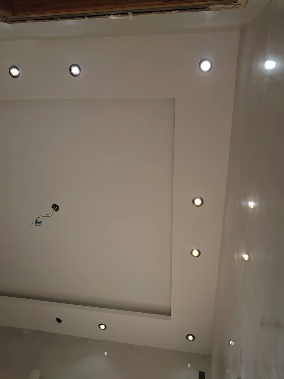 اللهم صل على محمد وآل محمد.         مجموعة من بعض اعمالي من ديكور وتصميم واصباغ 
نعمل جميع انواع الديكور الداخلي جبسوم بورد وبوردكس وتغليف بلاستك والاصباغ كافة والخارجي نعمل البورسلين الميكانيكي والفرونتك وباسعار تنافسية ومناسبة والعمل بالضمان من المواد كافة
للطلب والاستفسار الاتصال على ***********
