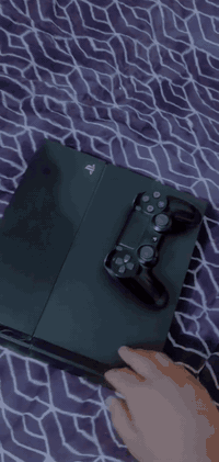 السلام عليكم.  PlayStation4  للبيع.  

أليدة الاصلية، ومُلحقاته الأصلية.(مُهكر)  وتهكير داخلي فقط تدخل ع المُتصفح يتهكر. وويا ثلاث العاب  جي تي اي وطوبة 26 واساساً كريس الابلي نضيف كُلش،  السعر (300) وبي مجال مكاني نجف. ***********
