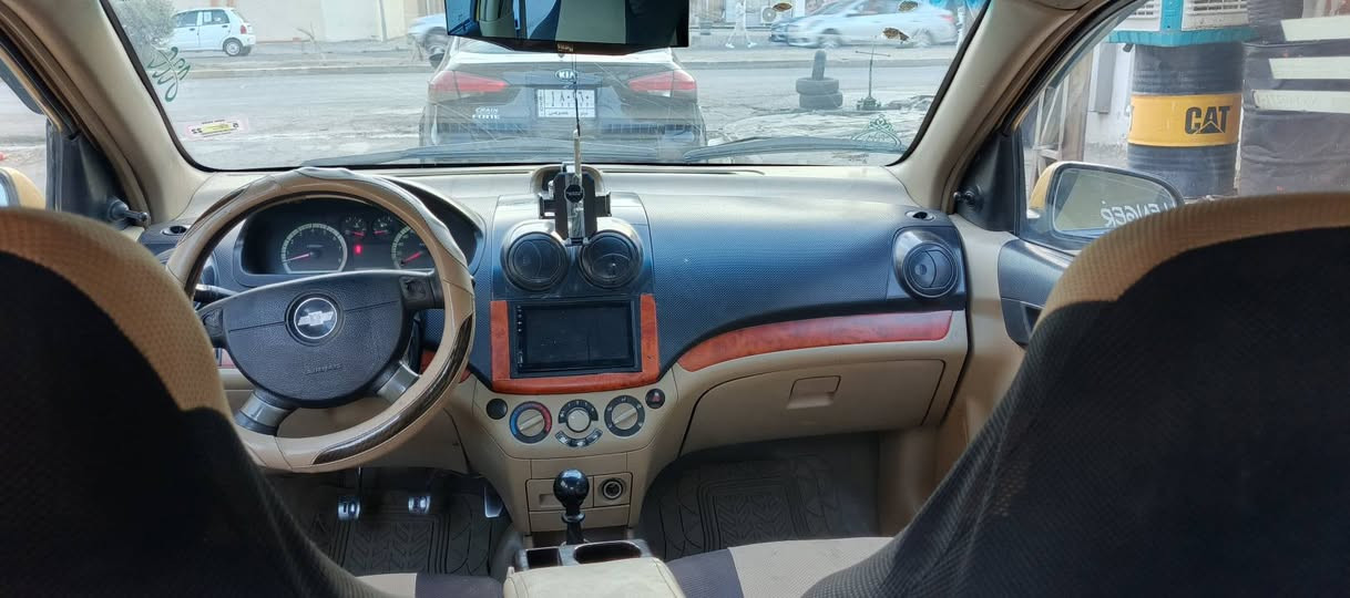 افيو تكسي رقم بغداد محرك استرة داخل لونين الموديل 2009 السعر 50 وبيه مجال لتواصل ***********
