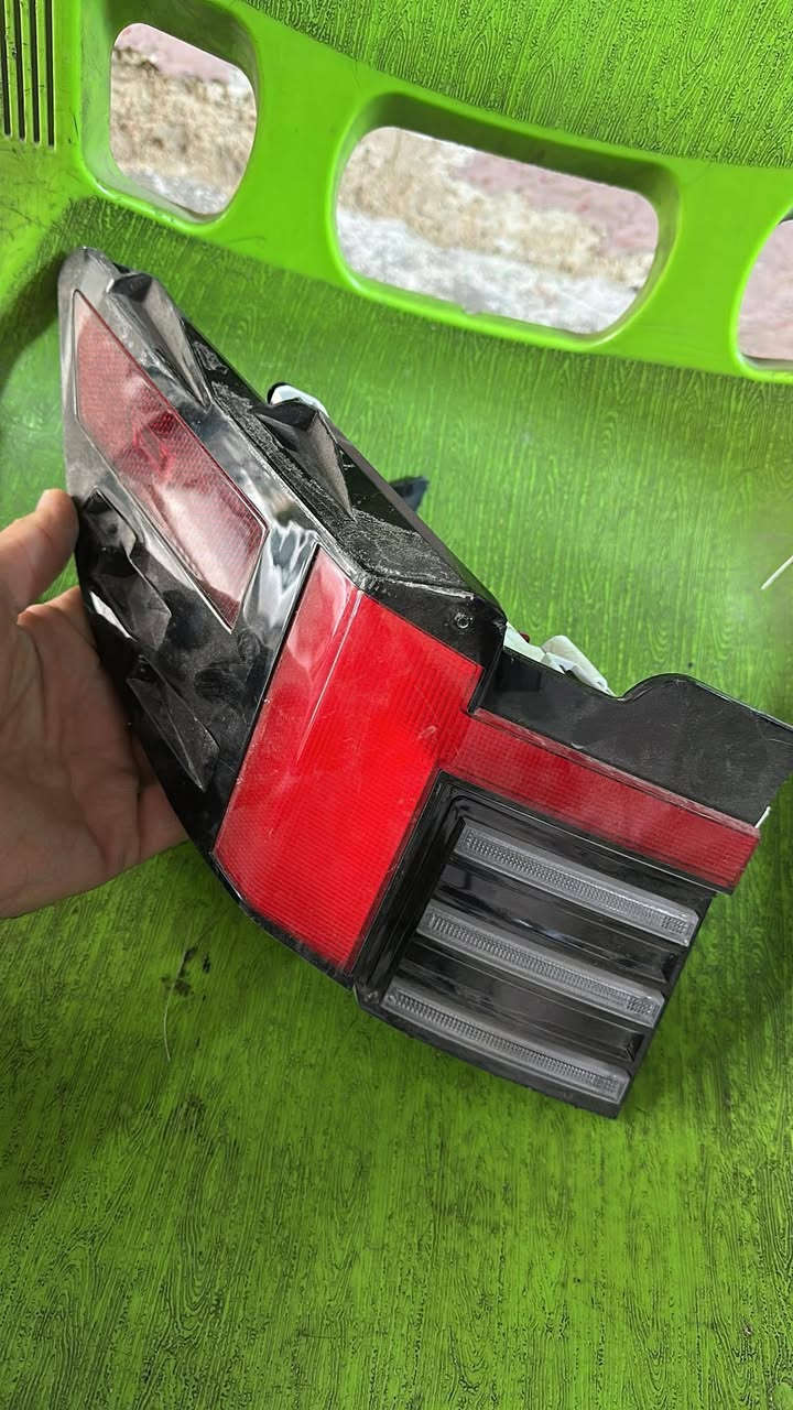 سلام عليكم مسطرة سوناتا جنطة الخلفية ٢٠٢٥ شغاله  وبك لايت خلفي كارت جديد شغال اثنينهن جامه ٢٠٠$ وبيها مجال
للاتصال. 
***********
