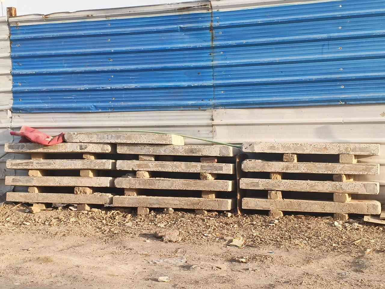 سلام عليكم بايه مرمره للبيع السعر 15,000 الوحده مكان الديوانيه***********
