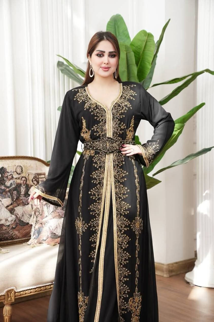 شغل تطريز يدوي امارتي
قفطان مڪون من قطعتين


**إذا كنت صاحب هذا الإعلان وتريد حذفه لأي سبب، رجاءا أرسل رسالة إلى الدعم الفني**