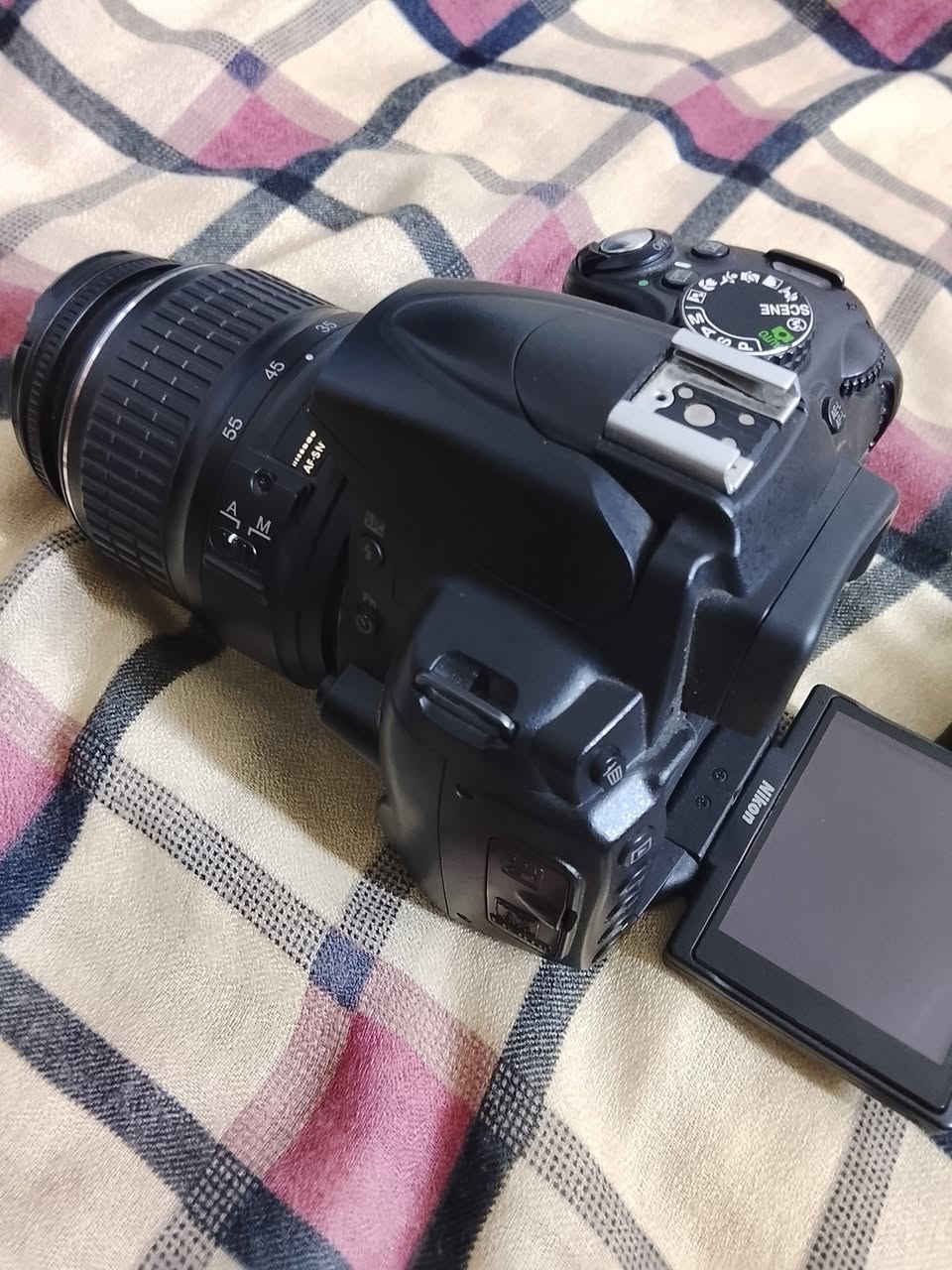 نيكون d5000 سعر 250 الف مكان حي البنوك 
***********
