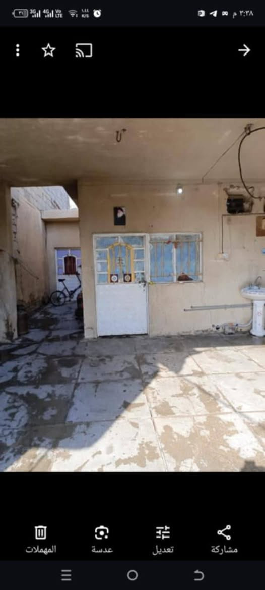 السلام عليكم دار للبيع العنوان جسر ديالى شبكة أبو إسماعيل خلف افران سنبلة خدمات مي و كهرباء و شارع تبليط المساحة 250 متر واجهة 10 و نزال 25 التفاصيل مثل ما موضح بالصورة السعر 87 مليون و بيه مجال للاستفسار الاتصال على الرقم التالي ***********
