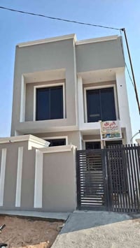 دار للبيــــــع يسلم كامل حله حي الزهراء شارع 17 سنتر  المساحة 130متر ...