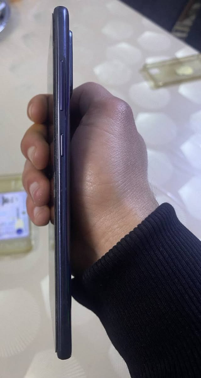 السلام عليكم
للبيع كلكسي A71 لون اسود مامبدل بي أي شي ذاكرة 128GB رام 8 جهاز نظيف بدون غراض بس جهاز ابيع سعره 125 وبي مجال

***********
