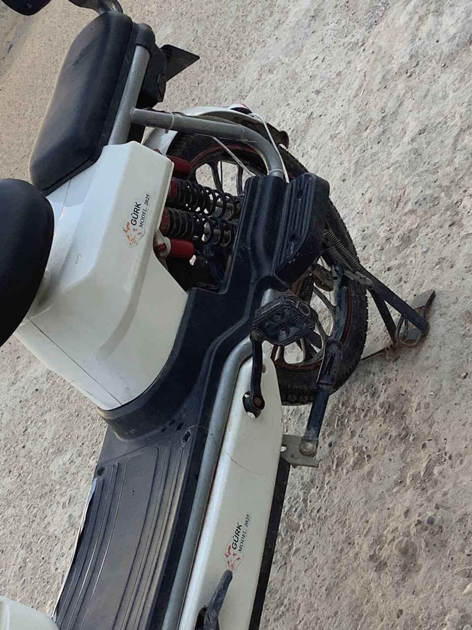 موطور للبيع  حجم ٢٤
بطاريات فول  
السعر خاص


**إذا كنت صاحب هذا الإعلان وتريد حذفه لأي سبب، رجاءا أرسل رسالة إلى الدعم الفني**