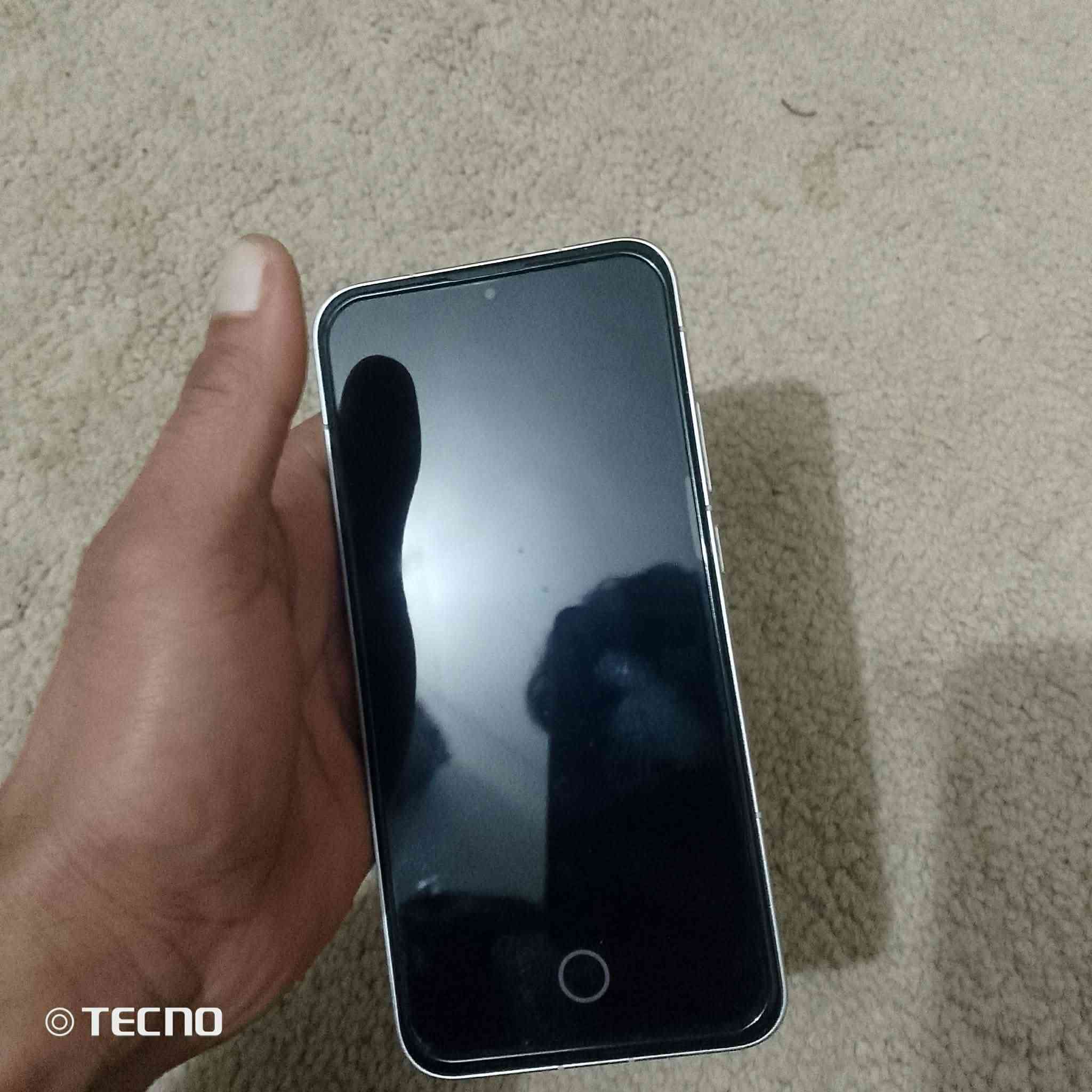 السلام عليكم. بوكو  7 f. كامل
ملحقاته ذكره 256.السعر 430  ملاحضه  المو  شراي لا يتعبنه 
وتحياتي


**إذا كنت صاحب هذا الإعلان وتريد حذفه لأي سبب، رجاءا أرسل رسالة إلى الدعم الفني**