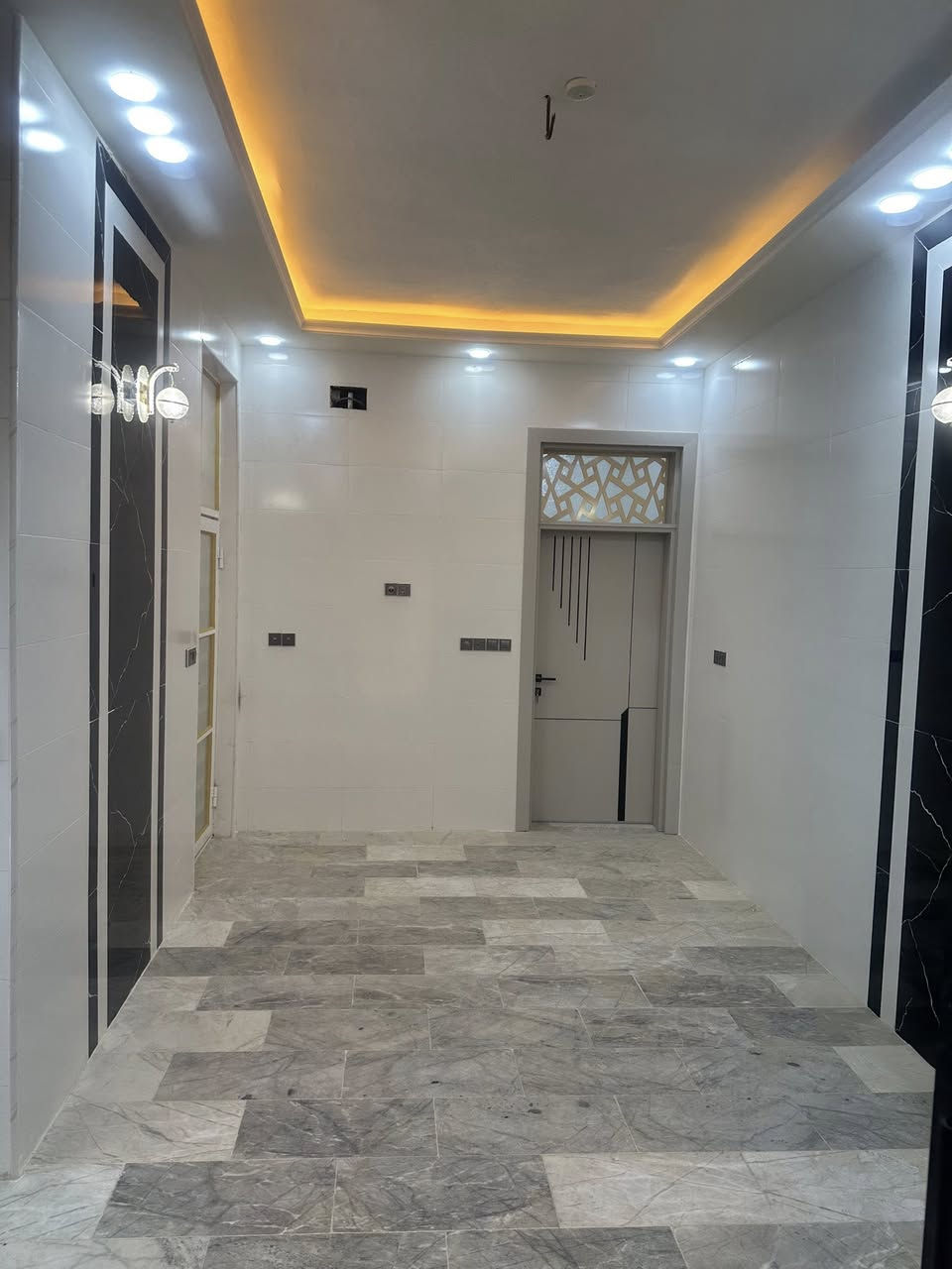 اللهم صلي ع محمد وال محمد للبيع للبيع لبيع 50متر طابقين غرفتين نوم حي النصر   قريب  ع شارع الجنه   بيت  🏠 درجه  اوله  بناء واحد  ع واحد   *********** ارجو متابعه الصفحة ليصلك كل #ماهو جديد #عندك_عقار_وتريد_تعرضه_دزه_النا_ولاتشيل_هم#اهلا#وسهلا#بيكم #عنوان_التميز_والثقه_والابداع
