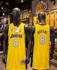 ملابس NBA • تيشيرت NBA • ملابس رياضية NBA • قميص NBA • ملابس كرة سلة •...