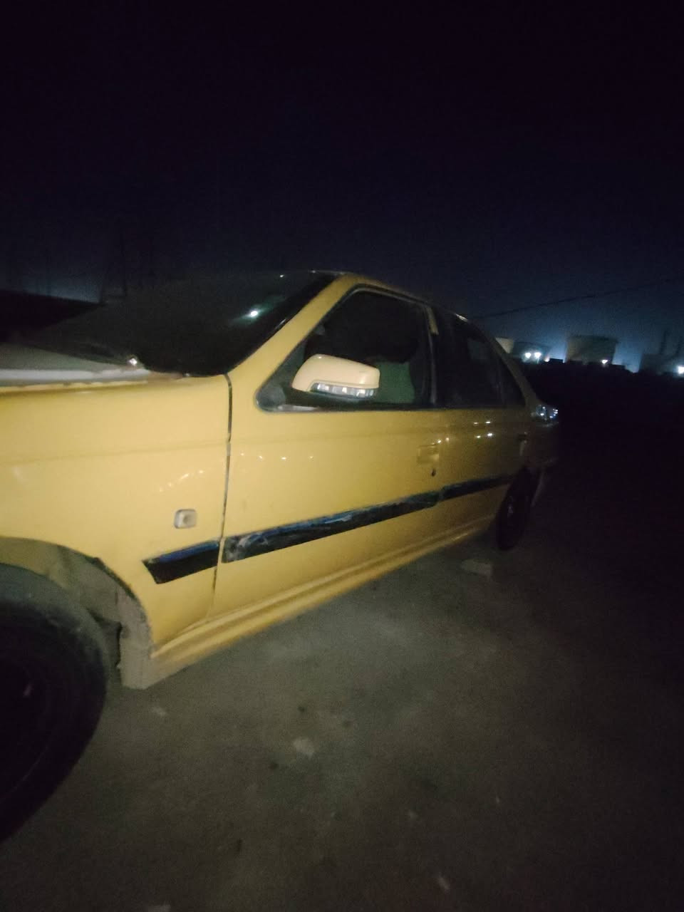 مكاني دوانيه/
اسلام عليكم  من رخصت صاحب لمجموعه بيجو بارص 2012 تخم تاير لا ضربه ولا صبغ   نضيفه بيه نواقص قليله سياره مطلوبه هيئه 600عله مشتري  سنويه صاقطه رقم الماني  سعره26 بيه مجال قليل غرامت مصفره هاي تفاصيله كلهن لتجي وتكلي شكد مطلوبه ومدري شنو وهاذ رقمي لا ترسلني خاص ما جاوبك ***********
