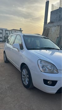 كارنز 2012 خليجي فول للبيع  07712061701