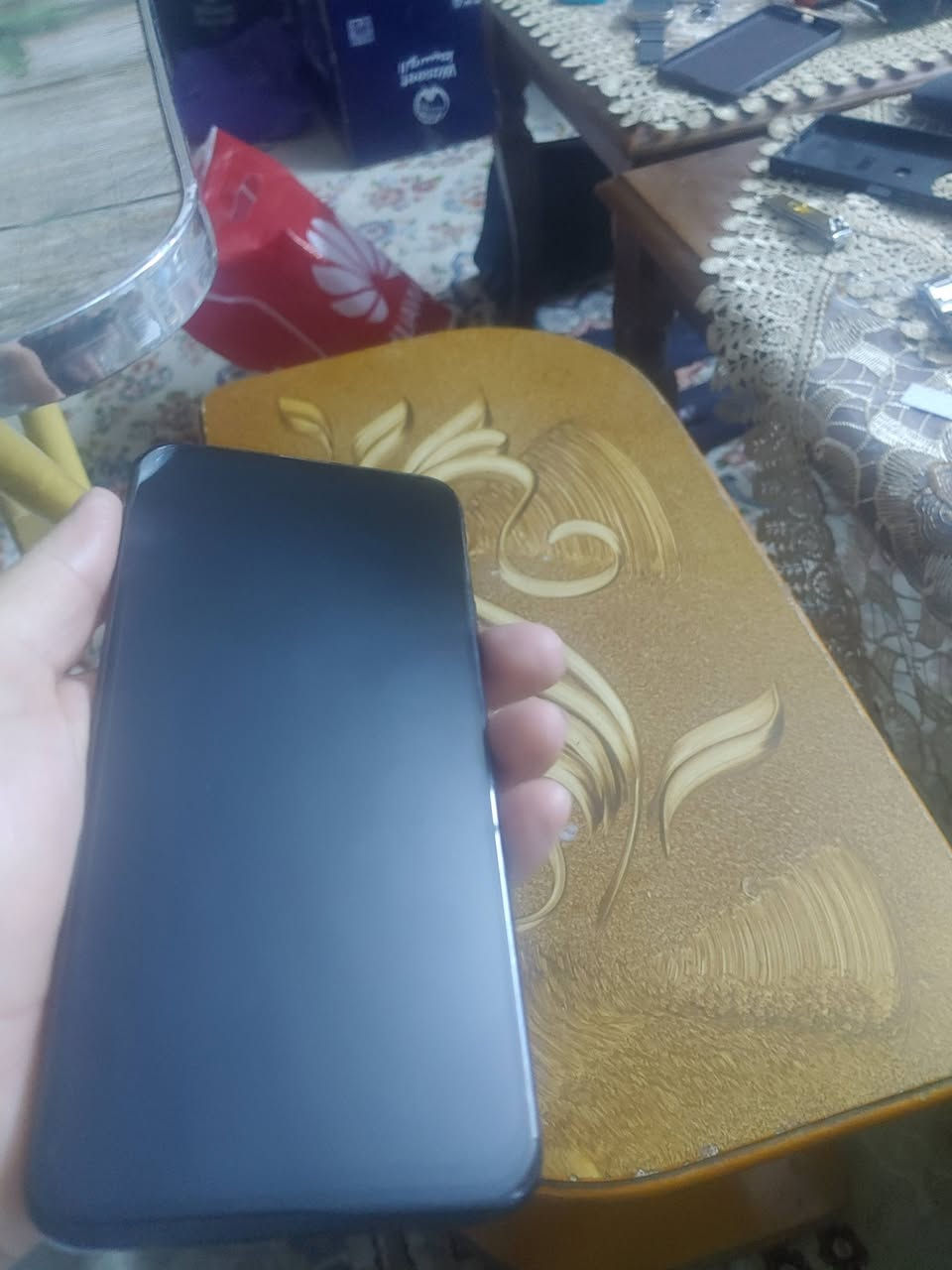 هونور 9 اكس برو ذاكرة 256 شريحتين نظيف جدا بس اكو فطر بسيط باعلى الظهر موضح بالصور بدون ملحقات وياه كفر  السعر 120 الف قفل
للتواصل 
*********** عادي وواتسب
