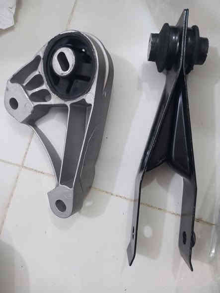 يتوفر لدينا دجة 2007 و2008 اكاديا وترافرس السعر للقطعة 20 و30 الف دينار على التوالي للمزيد من المعلومات الاتصال على الرقم *********** او مراسلتنا على الخاص او واتساب ليتسنى لنا الرد على استفساراتكم
#السيارات_الامريكية
#دجة_امريكي
