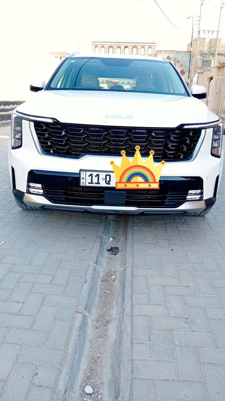 السلام عليكم
للبيع سورنتو 2024 كفاله عامة 
رقم بغداد تحويل مباشر 
ماشيه 35 الف حقيقي 
مواصفات. 
6 سلندر
 باب كهرباء
 كير ماوس 
 ويل 19 
شاشة متغيرة
 اربعة اوضاع قيادة . 
شحن لاسلكي
 بردات خلفية 
حساس مطر
 بصمة وتشغيل عن بعد 
مثبت سرعة
 كراسي كهرباء 
هندبريك بصمه
 درايف مود 
ثلاثه قطع تبريد
 7 راكب 
انارة محيطة ليزرية 
لايت عالي ناصي زنون
 لد ليزري نهاري 
حساسات امامي خلفي 
كامره دواره 
دواخل مغلفه جلد زائد ارضية جلد 
السعر 295 وبيها مجال بسيط
للاستفسار على الرقم 
***********
العنوان/ البصرة - قضاء القرنه
