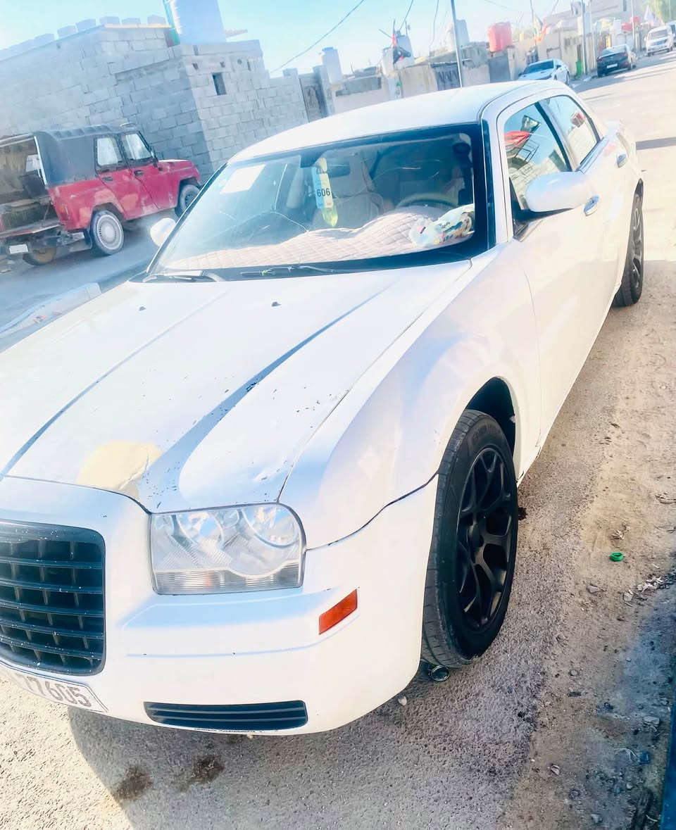 اوباما ٢٠١٠  رقم بغداد بسمي سنويه لل ٢٠٣٠ويل ١٨ طخم تاير لايت زنون تبريد ثلج  كشنات كهرباء شاشه البلاد مضخم صوت مكينه كير كفاله تراي وين ما يعجبك 
سياره بيه حادث بجم وبيه جفيه عله جهت الصدك بس قليله كلش ومرجعينه عله البلاد نقص السياره حداد تعبانه شويه مكان البصره الزبير سعر ٧٥ وبيه مجال ***********

