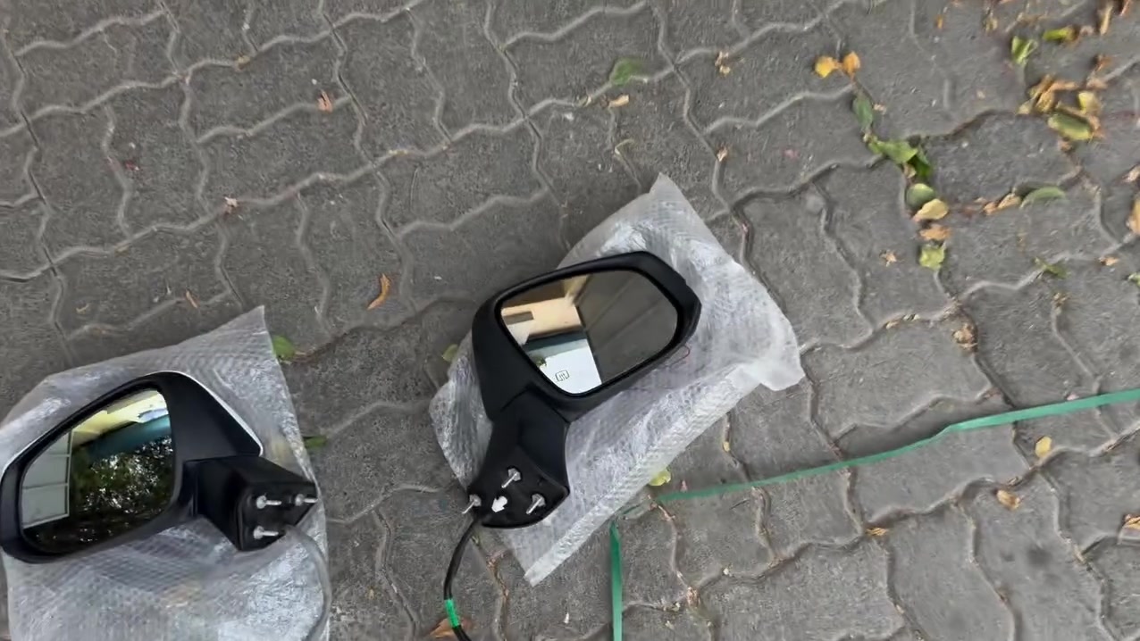 Sienna 2021-2026 side mirrors


**إذا كنت صاحب هذا الإعلان وتريد حذفه لأي سبب، رجاءا أرسل رسالة إلى الدعم الفني**