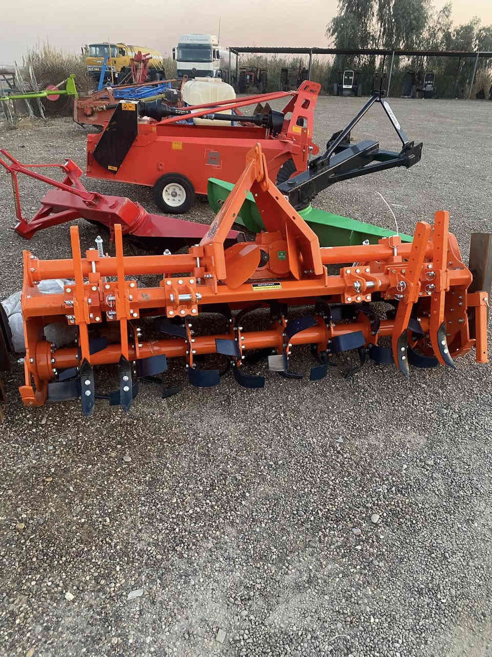 السلام عليكم جميع المعدات الزراعيه تركي هندي ايراني صنع محلي جديد مستخدم العنوان بغداد اليوسفيه الخط السريع المعرض المرحوم الشيخ ابو نمر الجبوري بادار حجي ضرغام لاستفسار ع ***********
