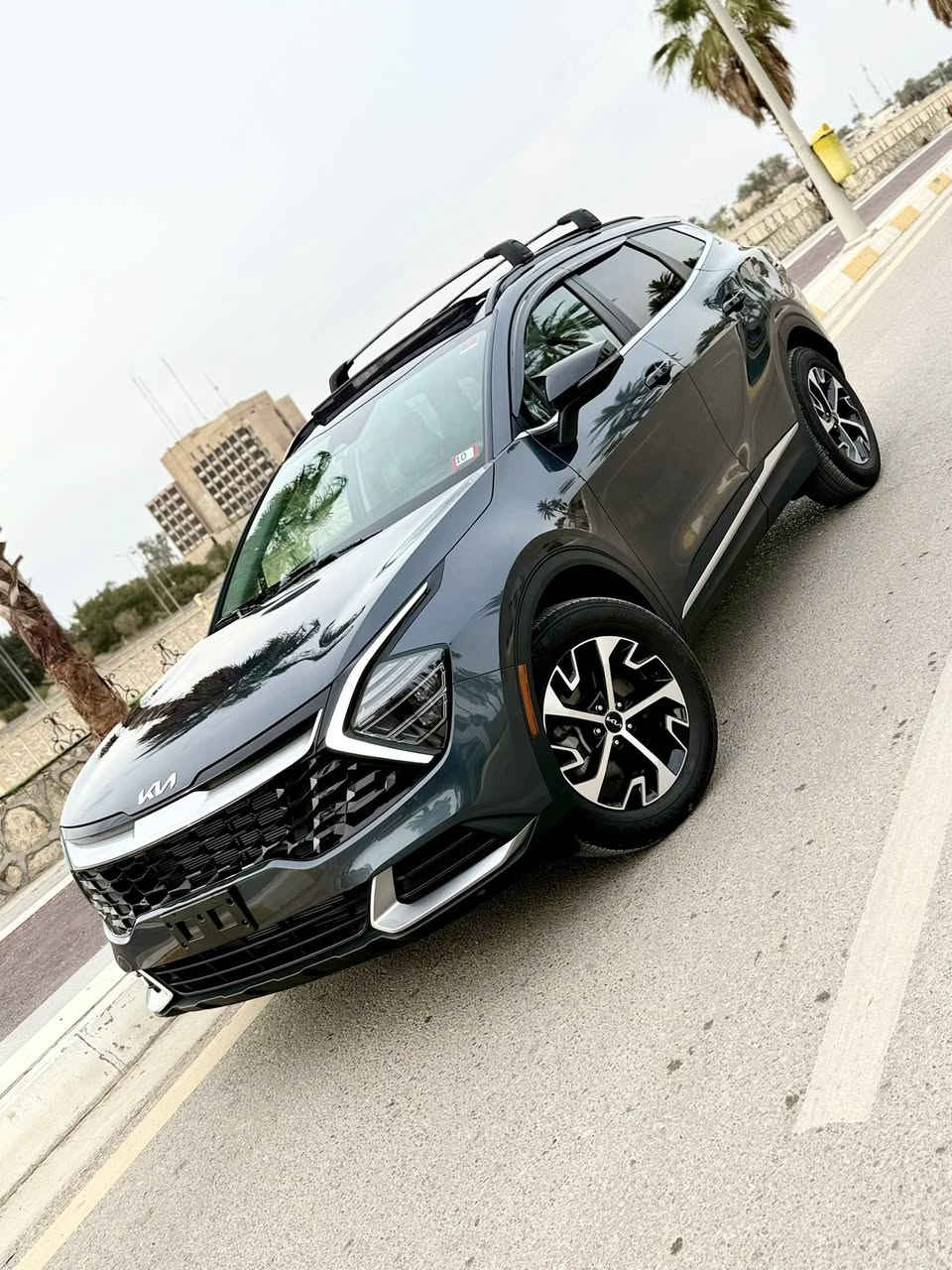 سلام عليكم اخوتي
للبيع سبورتج 2025 4X
وارد امريكي فـول مواصفات بالكامل السيارة جديده كلش كلش مماشها 1700 mil فقط ...السياره تعتبر زيرو
بجم امامي وخلفي كبس ع شركة
ضررها جانبي بسيط كلش بدون دواخل  بيها باب خلفي مبدل اصلي نفس اللون وصبغ نص جاملغ خلفي كما موضوح بالصور .بدون ايرباك فقط البرده صفحه وحده فقط .
_________________________
السياره فول مواصفات بانوراما للاخير تشغيل عن بعد كشنات كهرباء وجلد وتدفئه شاشه متصله شاحن واير ليس  تبريد لمس بيانو قطعتين امامي وخلفي قيادة ذاتيه تشغيل عن بعد فور ويل  4/4 هند بريك بصمه محرك 2500  وكير 8 نمر رادادرات 360* درجه 4 انظمه قياده تحذير خروج من المسار الجنطة كهربائيه تصعد وتنزل مجرد الاقتراب منها اشاير بالمري حساسات وردادرات خلفيه عليها تراكات من امريكا بلاديات
السيارة منزل صور الحادث والتصليح وبعد التصليح مع الكار فاكس مالتها مال امريكا مصلحها تصليح درجه أولى الله شاهد
السيارة جديدة كلش كلش بريحه الشركة بالف عافيه ع ياخذها كتبت كل تفاصيلها بحيث ليجي بس يكلب وخلاف المذكر ياخذ السياره بلاش.
طبعا السيارة رقمها فحص بأسمي تترقم جميع المحافظات 
عارضها 195 وبيها مجال
للأستفسار 
***********
***********
