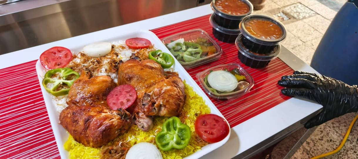 تم افتتاح مطعم بيت حميدان للاكلات الشرقيه العنوان رفاعي شارع اربعين مقابل الرفات


**إذا كنت صاحب هذا الإعلان وتريد حذفه لأي سبب، رجاءا أرسل رسالة إلى الدعم الفني**