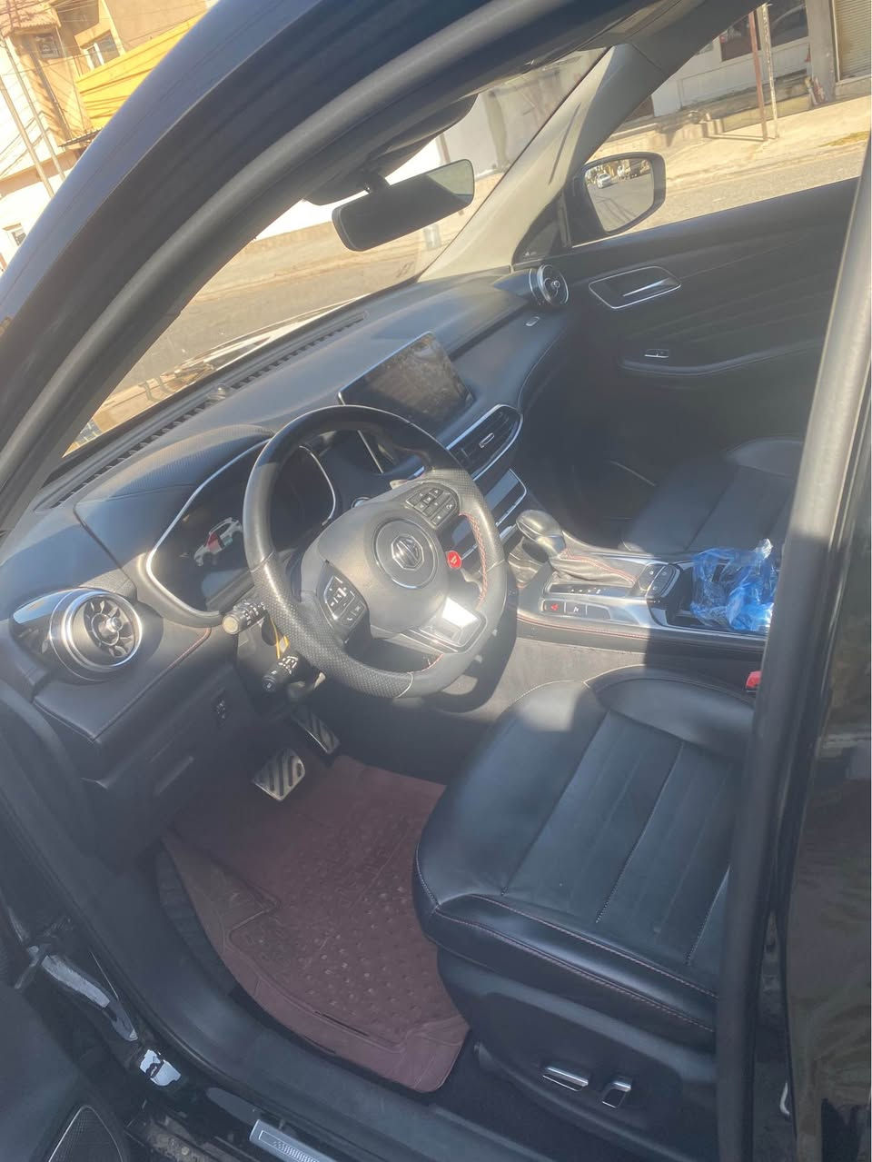 ام جي hs موديل 2022 تروفي فول مواصفات لون أسود  رقم أربيل هزه وفحص جديد ضمان شركة لغاية 2029 محرك 1500 تيربو بدون صبغ بشرط بيها بس مكانين بارد قليل ماشية 78 ألف والسعر المطلوب 130 للأستفسار
*********** أربيل, العراق
