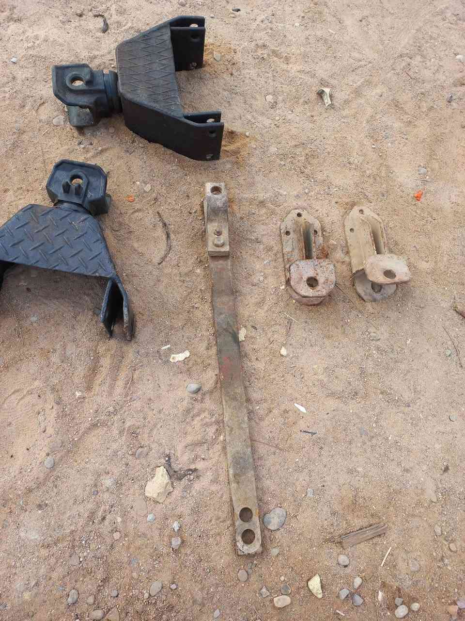 يوجد جرارات عنتر٧١ اماميات وخلفيات + تخم ثكالات امامي وخلفي العنوان ميسان العماره ***********
