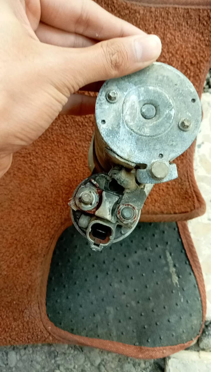 سلام عليكم
سلف كيا كارنز موديل 10 بيه عطل
قيم وأخذ 
مكاني بغداد 
*********** واتساب ، غير متواجد على باقي البرامج
