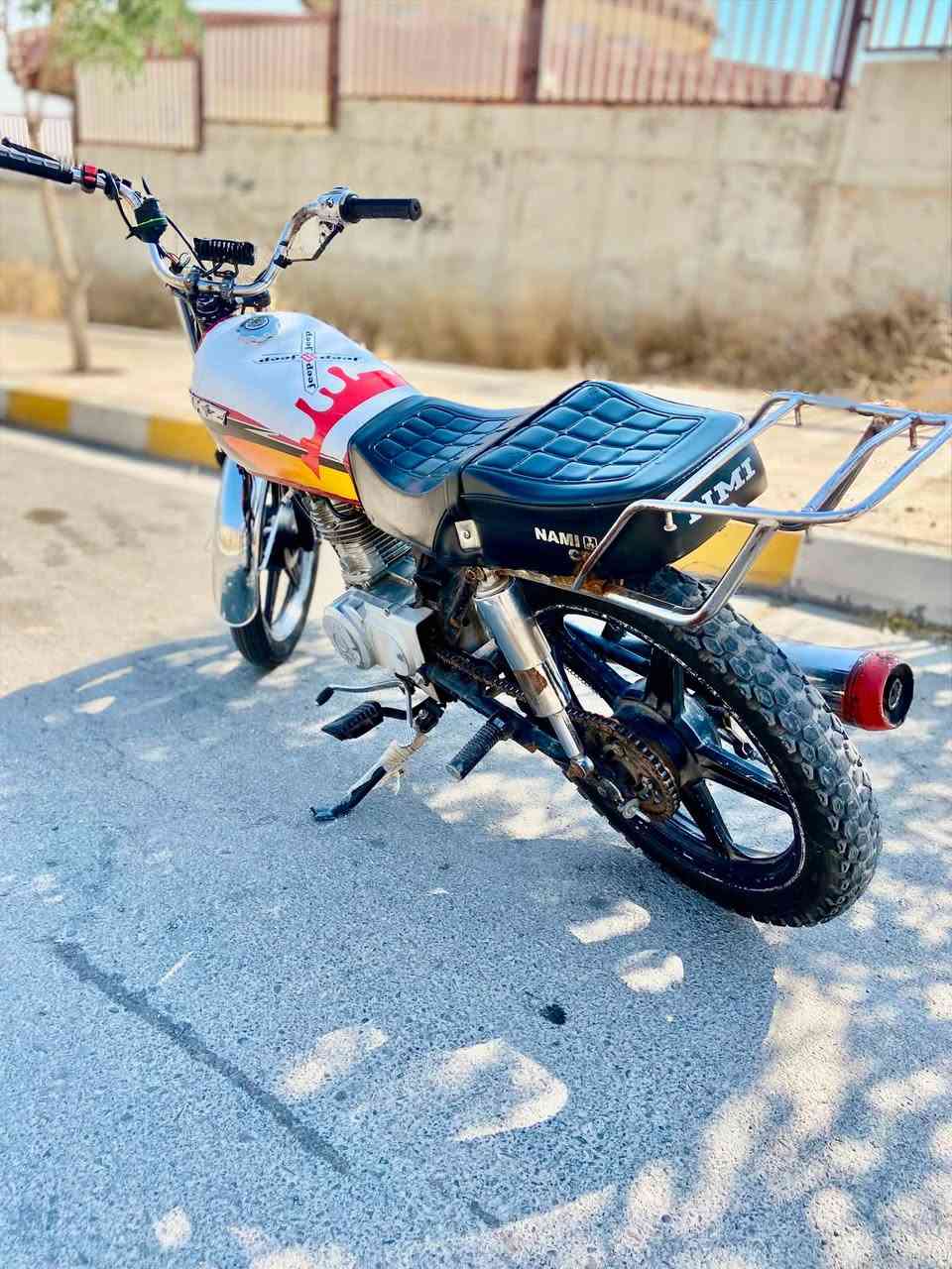 سەرەتا بەناوی خوای گەورەو میرەبان
ئەم ماتۆڕە بۆفرۆشتن نیکیتازی ئێرانیە 
ماتۆڕەکە مەکینەی ١٢٥ لەقوەت بێزارە
مەکینەی بێعەیبە سەوتوشتی تیانیە
شوێن دەربەندیخان  نرخەکەیشی ١٩٠ مەعمەلەیە برایانە ژمارەی موبایل
*********** ئەگەرموشتەرینیت ڕەحمەتولێوێ سەرمان مەئێشێنە 
ئەدمین❤️
