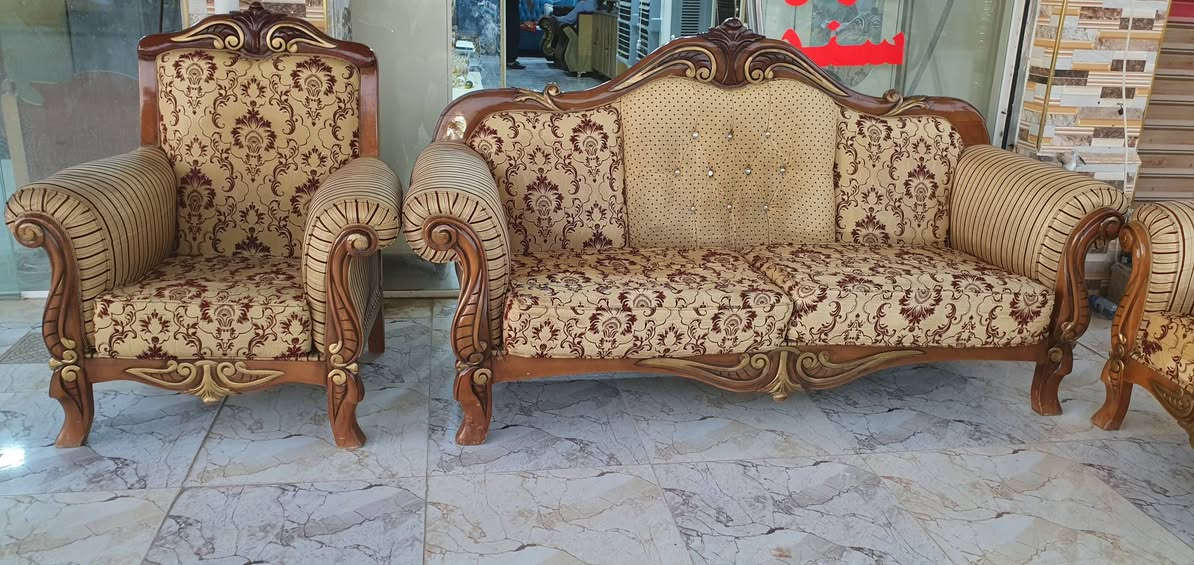 طخم قنفات رئاسي مصري زان ست قطع يلزم عشر نفرات نظيف اي عيب ما ابي اخو الجديد سعره 300 
معرض ومعمل سند للبيع وشراء الاثاث المنزلي جديد ومستعمل داقوق سايدين العشاير قرب صيدليه النعيم دكتور خليل يوجد لدنيا تفصال قنفات وديوان حسب الطلب وباحدث الموديلات الاستفسار ***********@***********
