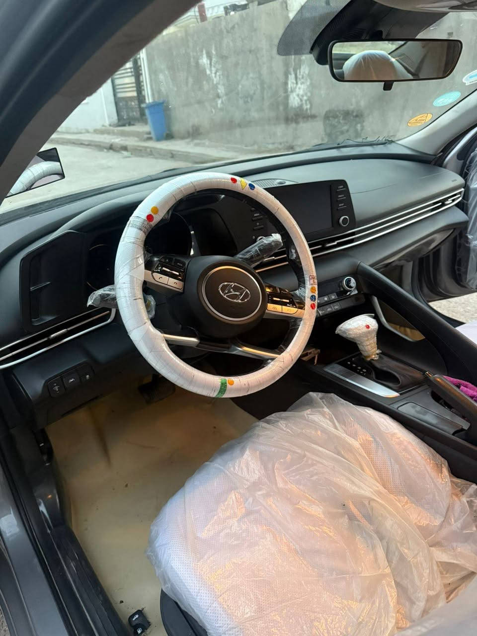 سلام عليكم شباب النتره 2023وارد امركي حادث قطعتين بدون دواخل بنيد وجاملق نفس لون مال كصه ماشيه ٤٩ حقيقي كيرك محرك مكفولات تخم تاير جديد حداديه جديده سياره نص فول بصمه تشغيل عن بعد رادر امامي سعر 165         ***********
