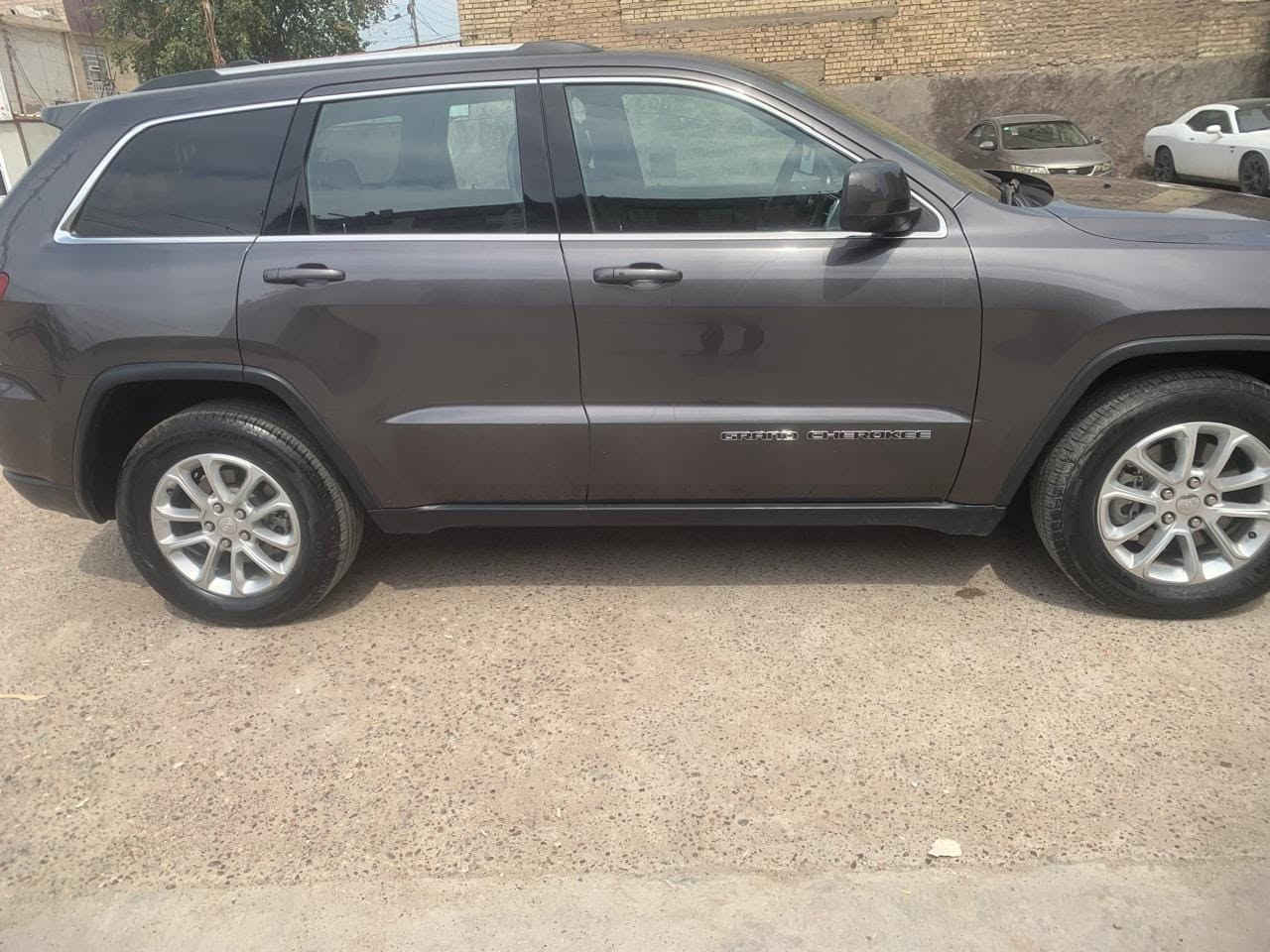 جيب 2021  امريكي لاريدو
حادثهة جاملغ وشبر بنيد
شاشة
كامرة
حساسات
رادارات
محرك 3600
ماشية 66209km
تو ويل المرغوب 
العنوان بغداد
السعر 23700 $
للاستفسار اكثر 
*********** واتس
