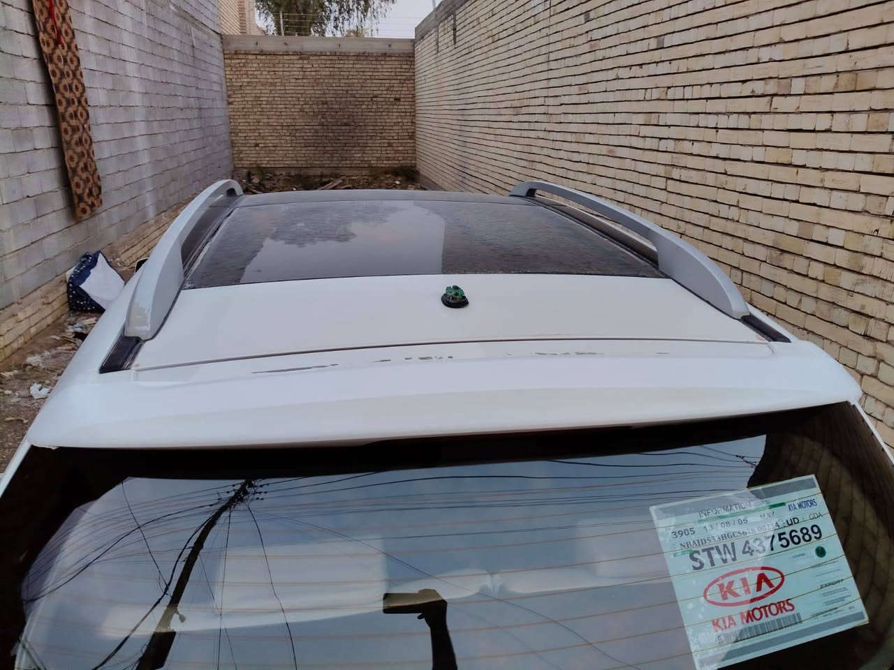 سورنتو 15 خليجي كويتي فول لخير بيها صبغ بنيد وجاملغ وتكمه صفحت اليمنه سعر 140 شراي يتصل وذا اكو مراوس حسب القناعه (*********** بسمي تحويل ثاني يوم
