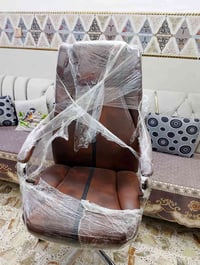 كرسي مكتبي عالي محسن درجة اولى ما مستعمل جديد للبيع السعر 110وبي مجال ...