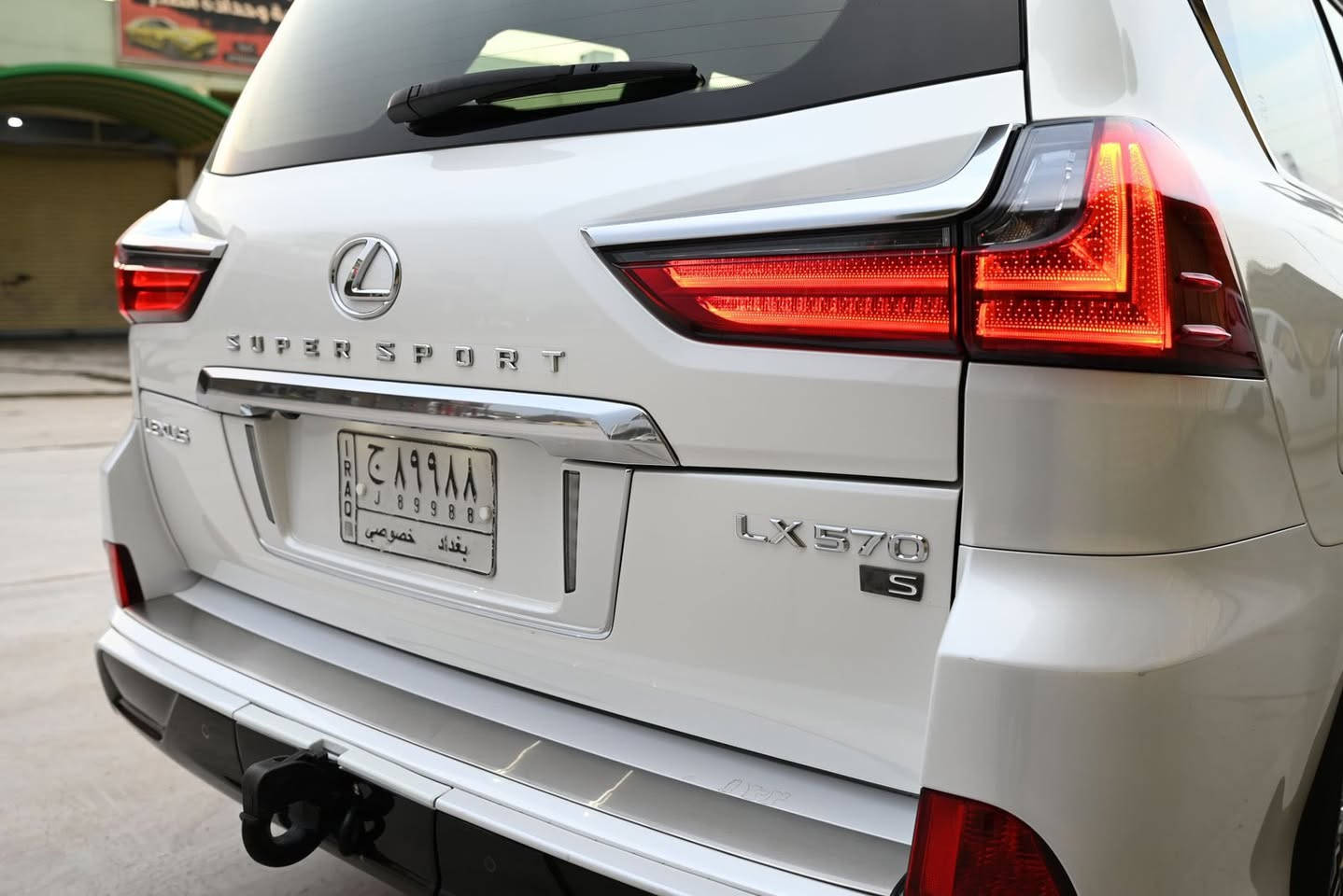 لكزز 2018 خليجي super sport
سعرها : ٧٣٠$ورقة وبيها مجال حق الجية 

مغلفة ppf

رقم بغداد بسمي تحويل مباشر 

سياره حلووه مال بيت استخدام شخصي

وادامة كامله 

مواصفاتها معروفه لكزز 

كشنات جلد كهرباء

تشغيل بعد 

جنطه شفط 

3 شاشات 

ويل كروم 

مكينه 8 سلندر 570

رادار 

مري شفط 

لد امامي 

ثلاجه 

5 بصمات 

جنطه كهرباء 

كشنات تدفئه تبريد 

ماشيه:١٠٠ الف 

مكان السياره ديالى

ملاحظة : محدث شباج ولحية فقط ٢١ والبلادي مالتها موجود

للاستفسار:-

***********
