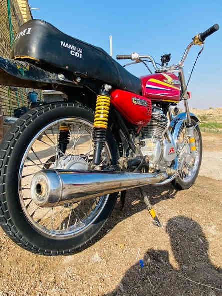 السلام عليكم دراجه للبيع  موديل ٢٤ تعمير كلك 
السعر ٥٠٠ وبيها مجال قليل 
المكان /قضاء سيد دخيل 
الرقم /***********
