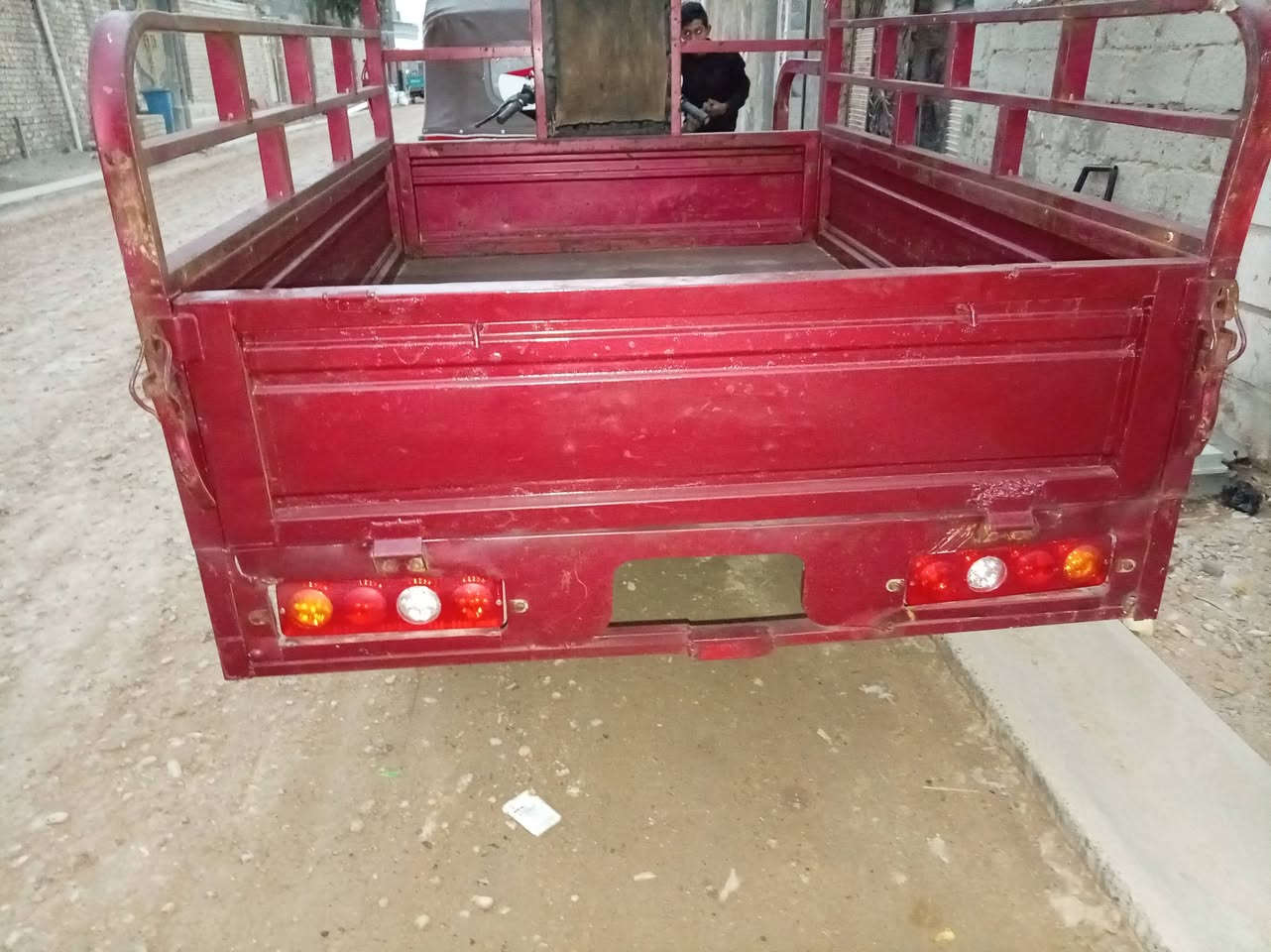 ستوته للبيع موديل 2018 كهربأيات شغاله أوراق اصوليه محرك نظيف السعر مليون 200 وبيه مجال بغداد مدينة الصدر نهاية شارع الداخل للإتصال ***********
