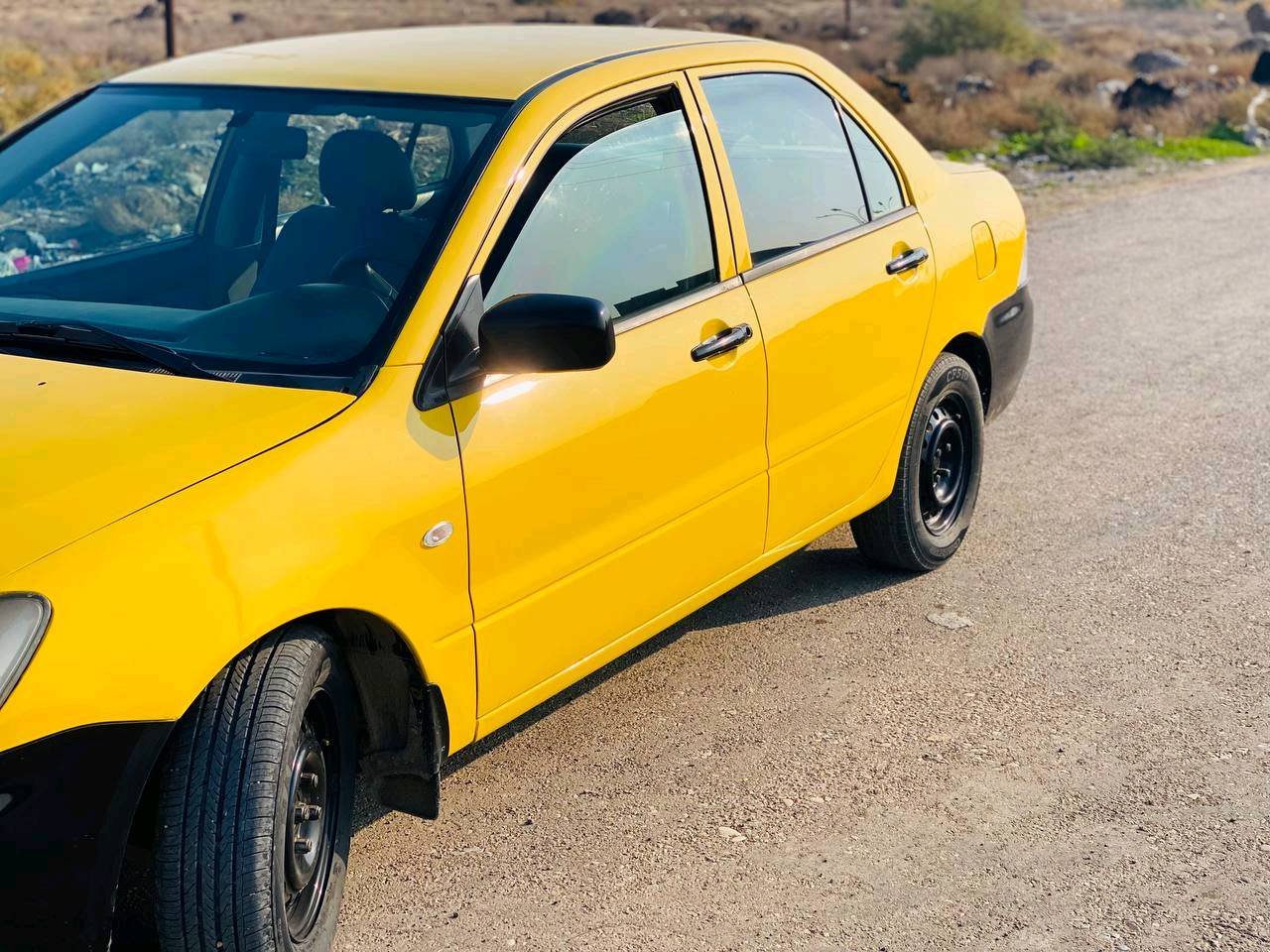 الي يدور تكسي وسعره مناسب هاي تفيده نضيفه ومال شغل 
للبيع متشوبيشي لانسر موديل 2010 رقم بغداد سنويه 27 هيئة مصفره خطه جوال
محرك 2000 كير عادي بلاد جاهزه
مصبوغه بلجديد للجماليه فقط بدون ضرر لا لغد لا شاصي لا ايرباك
دواخله نضيفه 
 تدفئه كله شغال صدر امامي خلفي. مال حاويه تخم تايرات 

سعره 63 قفله 62 غير هل سعر ماكدر لان سياره جديده ومتعوب عليه بمعنى الكلمه ومكلفه هوايي 

مكان سياره ديالى الغالبيه (سيف سعد) 
الاستفسار اتصال *********** 