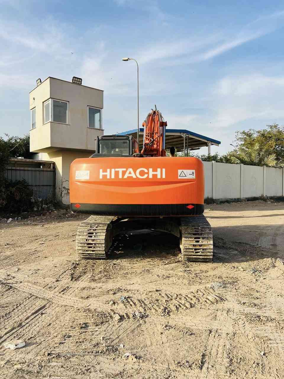 السلام عليكم حفاره Z3 موديل 2013 للبيع مأساس جك همر الحفاره نضيفه كلش المكان حله للستفسار 

((‭٠٧٨١ ٠١٠ ٨٥٩٥‬))
((‭٠٧٧٣ ٢٨٠ ١٤١٨‬))
