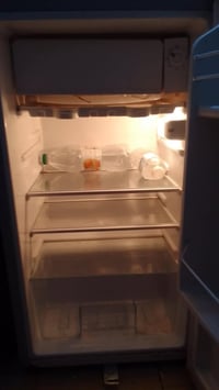 ثلاجة