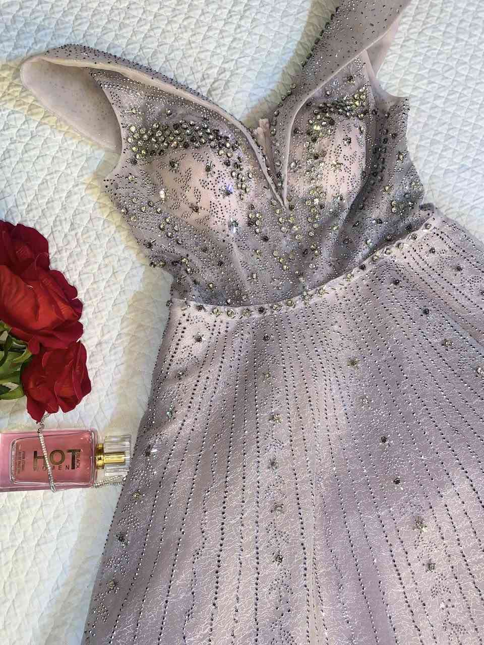 مرحبا بنات
فستان للبيع يلبس ٣٨-٣٧
بسعر جدا مناسب ٣٠ الف 
جديد مملبوس بس شكم مره 
العنوان ديالى -الحديد 
تواصل خاص


**إذا كنت صاحب هذا الإعلان وتريد حذفه لأي سبب، رجاءا أرسل رسالة إلى الدعم الفني**