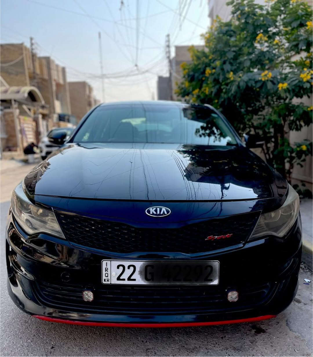 كيا اوبتما موديل ٢٠١٦ وارد للبيع
حادثة جاملغ الخلفي بيهة كم قطعه صبغ اثر جراد وملاحظات بسيطة ابيع حزام بس هية مو حزام  للعلم البجم كبس ومابي قطره صبغ ولغود شواصي كفالة وايرباكات الدشبول مطاكات
السيارة باسمي رقم وهزم وفحص جدد ثاني يوم تحويل
مواصفات عادية معروفة
كير ومكينه خير من الله
ماشية ١٢٠
تخم تاير صدر جاهزة السيارة
سعرها ١٠٩ وبيهة مجال بسيط
بغداد السيدية
***********
