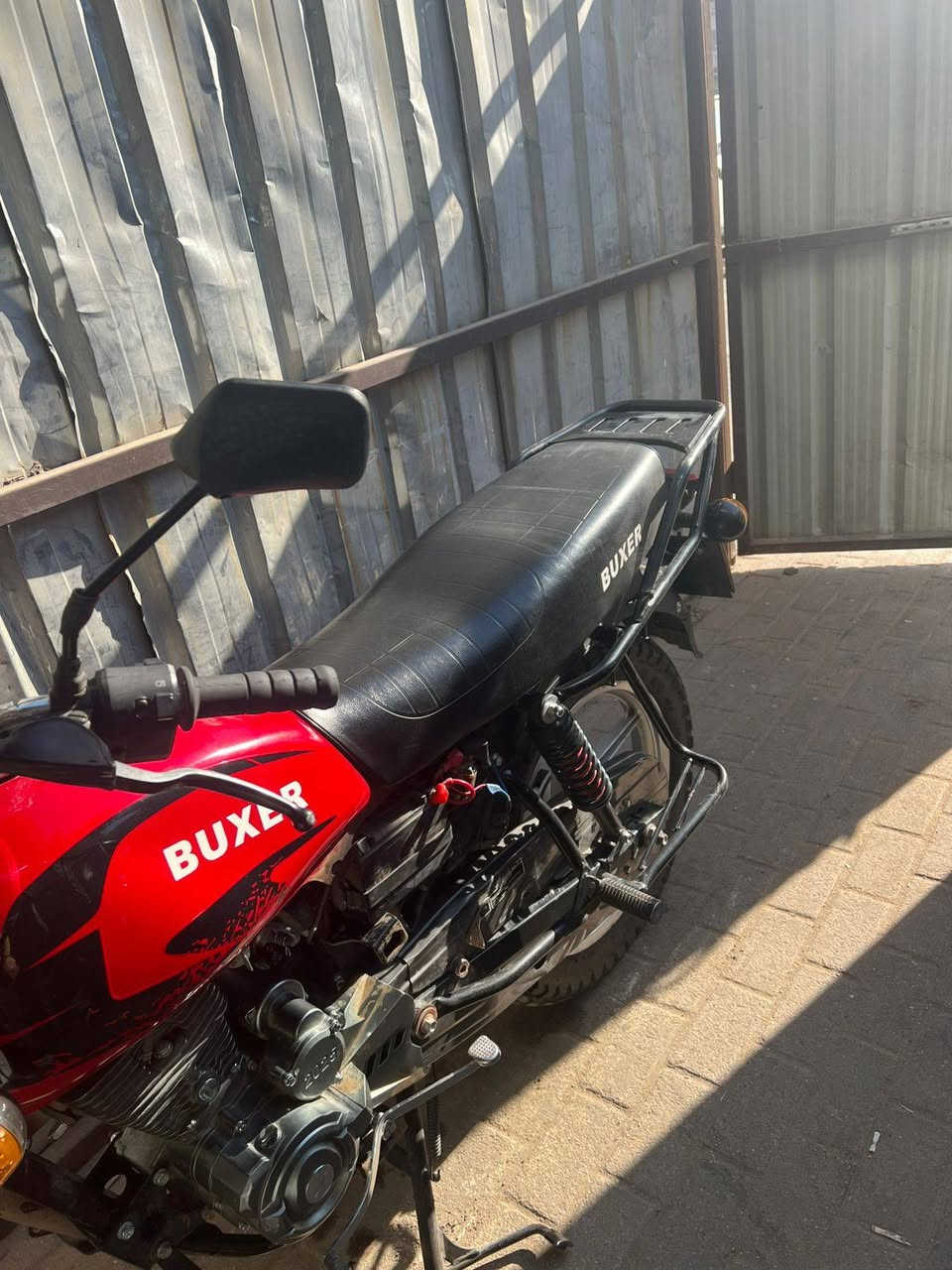 بوكسر صيني موديل 2025 محرك ايراني 200 للبيع مكاني بغداد للاستفسار عن التفاصيل اتصل على رقم ***********
