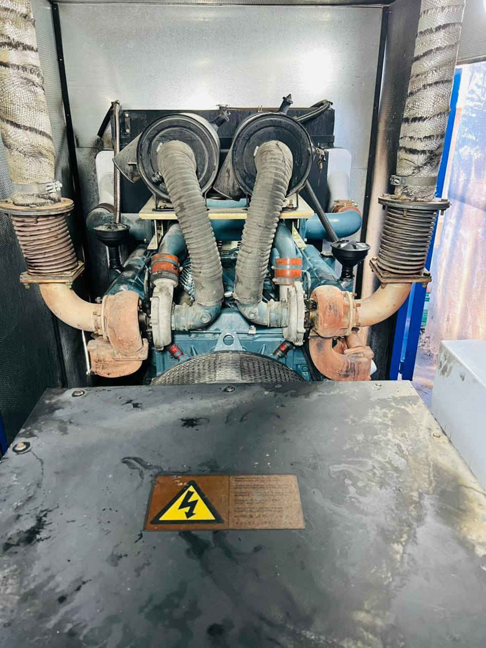 مكلف بالنشر /للبيع مولد دايو دوزان ٨ سلندر كاتم توليد ٤٥٠مولد شغاله ع الحمل للاستفسار اتصل ع الرقم ***********
