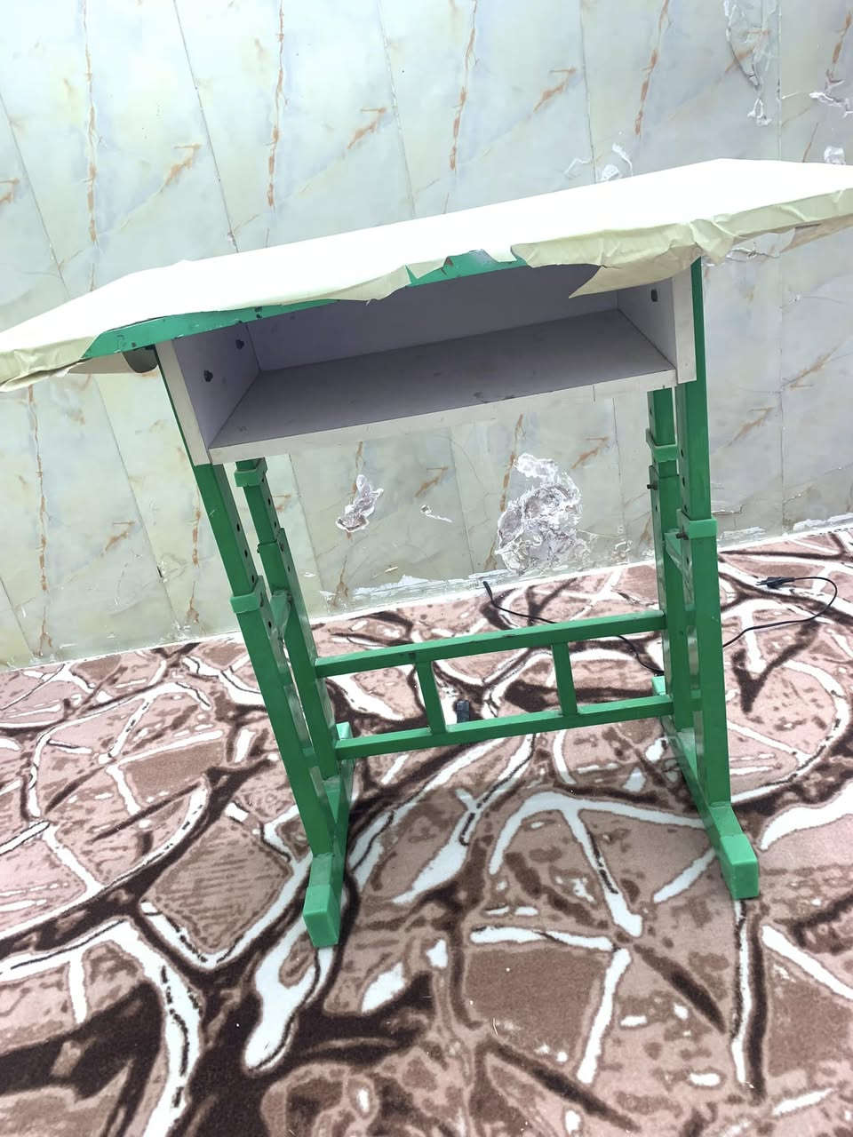 جرباية أطفال صاج ب ٤٠ وبيها مجال 
رحلة ب ١٠ 
ميز طعام ب ١٥
***********
