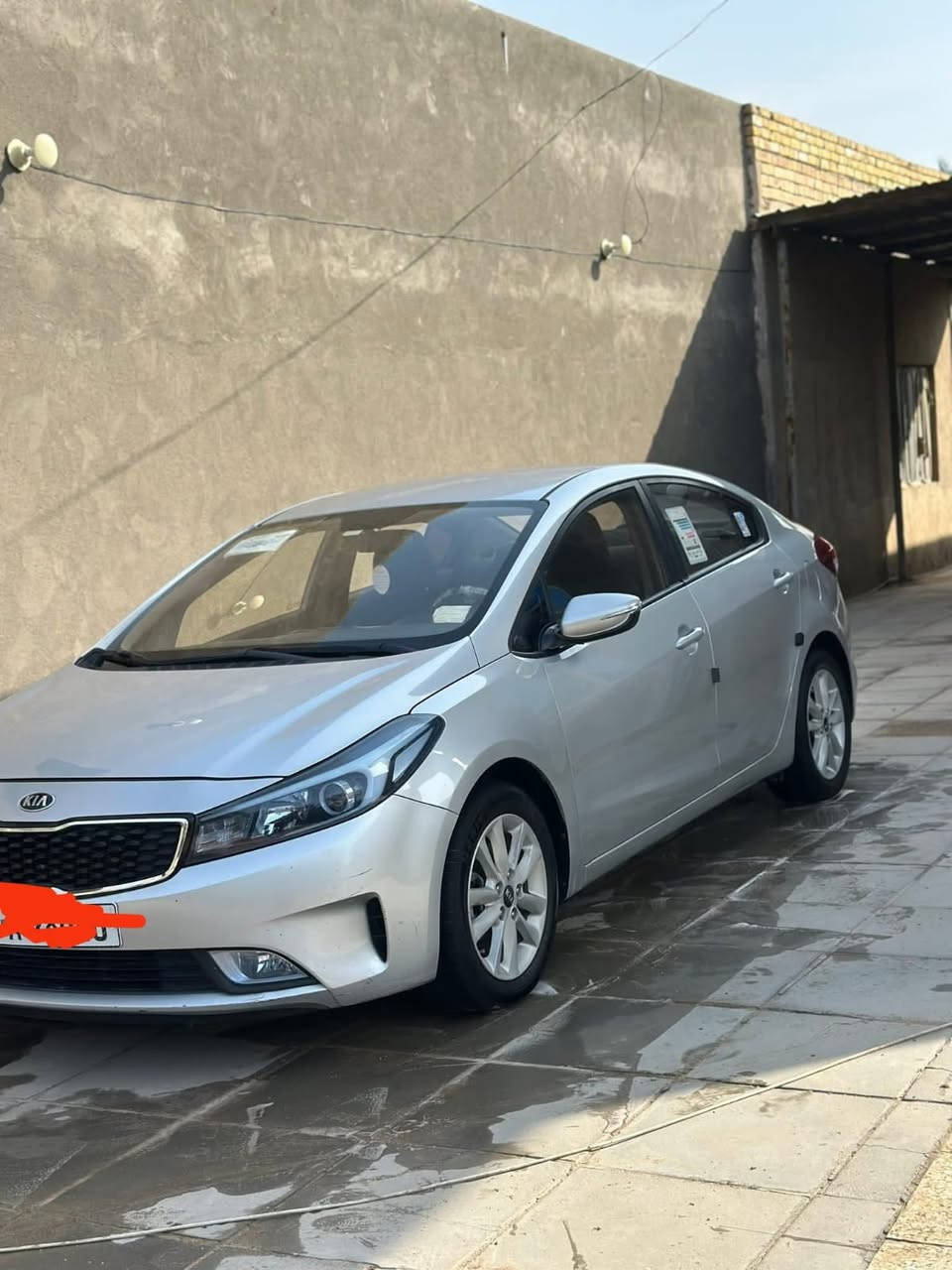 كيا سيراتو موديل 2016شكل ال 17 مكينه دوش سياره مال جناي رقم بغداد متؤمه وكامله وبيها واجهة من المرور عندي (ملاحظه سياره كصتها حافه قماره مو قماره كامله اخذها سونار وتأكد بنفسك ….بيها تصوير من تحت السياره ومبين كلشي عندك سياره كفاله كير ومحرك وكلشي ماعدا جراد من الصفحه لاغير تجي وتشوف بعينك …مكان بغداد الكرخ السعر 59وبيها مجال قليل …للاتصال(***********) ملاحظه سياره مامكصوص قماره كامله بس حافه كلش من الحافه يعني تكم مبيهن شي
